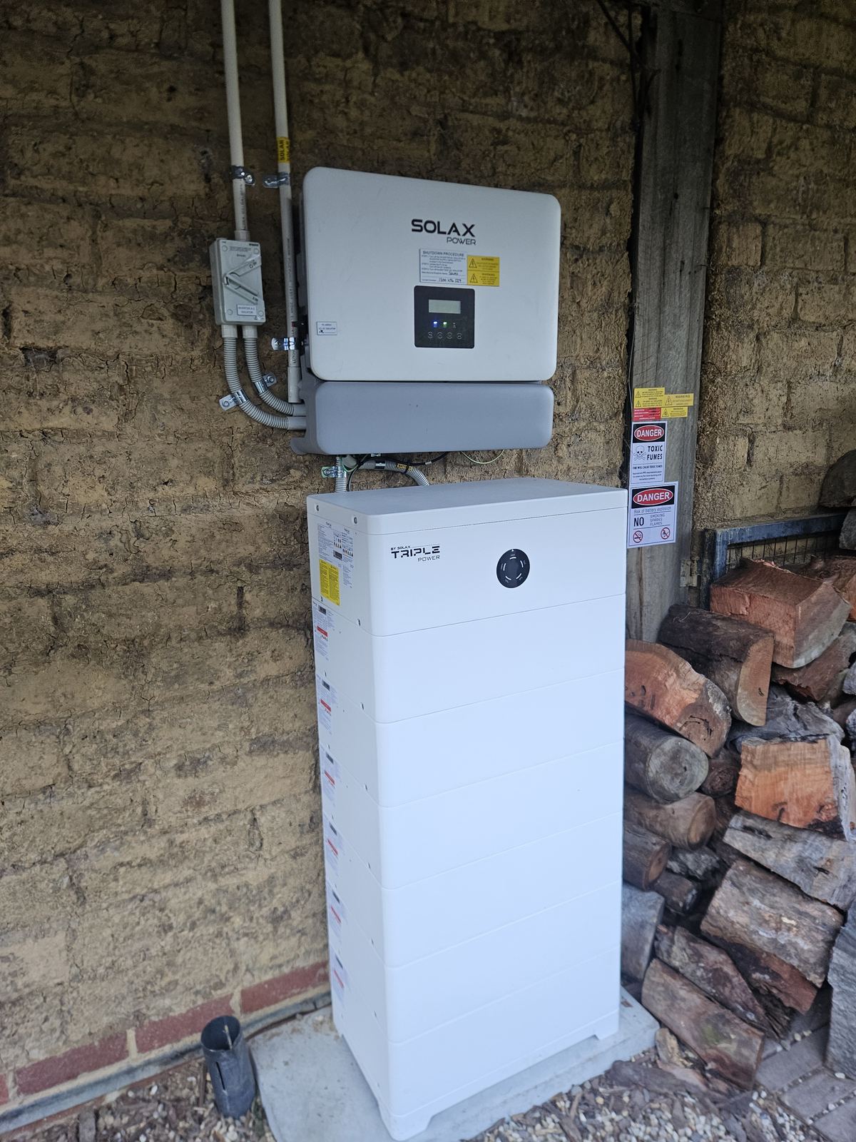 Battery storage system installation, Melbourne Metro